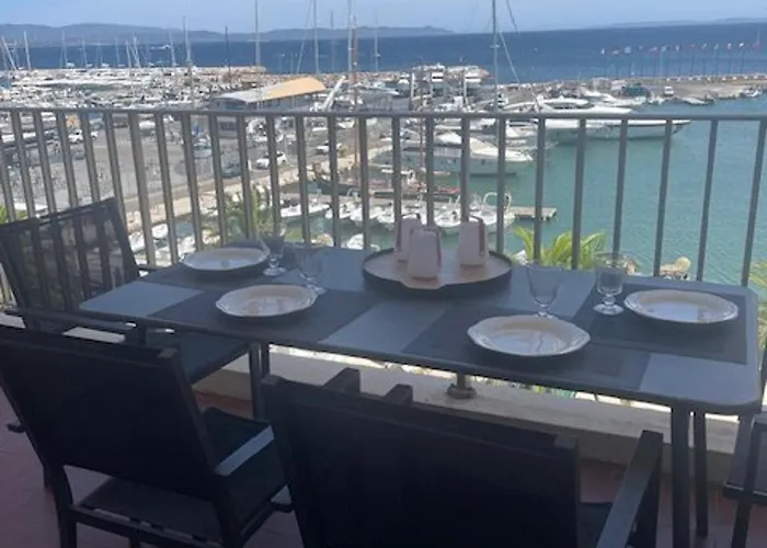 Climatisé Avec Terrasses Et Vue Port, Proche Plages à - Fr-1-335-191
